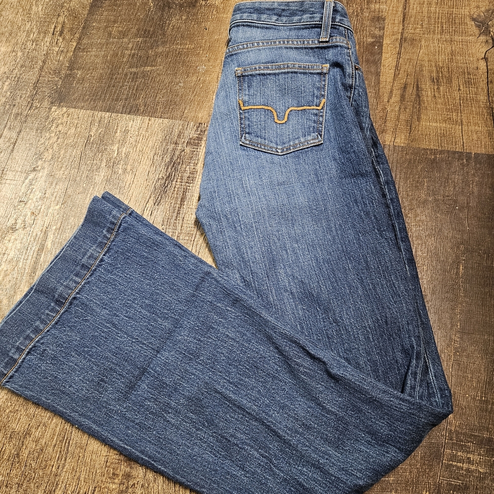 6/34 Jennifer Kimes Ranch Blue Flare Jeans